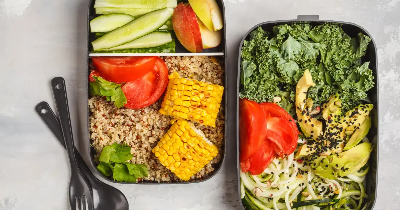 Dlaczego warto jeść w pracy? Rola posiłku w codziennej rutynie zawodowej